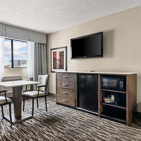 Best Western Los Alamitos Inn & Suites Extérieur photo