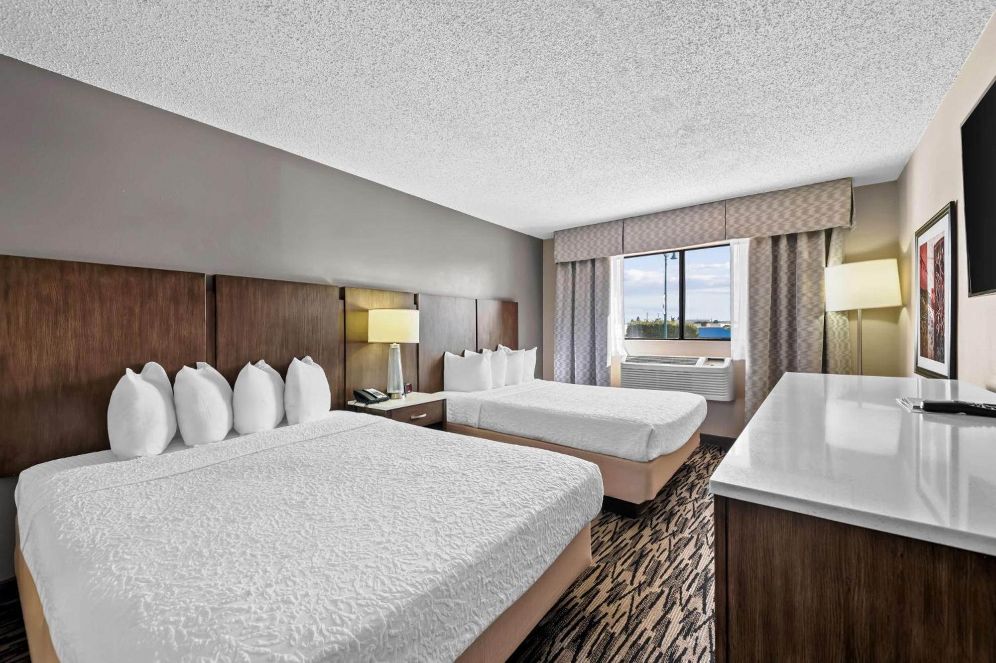 Best Western Los Alamitos Inn & Suites Extérieur photo