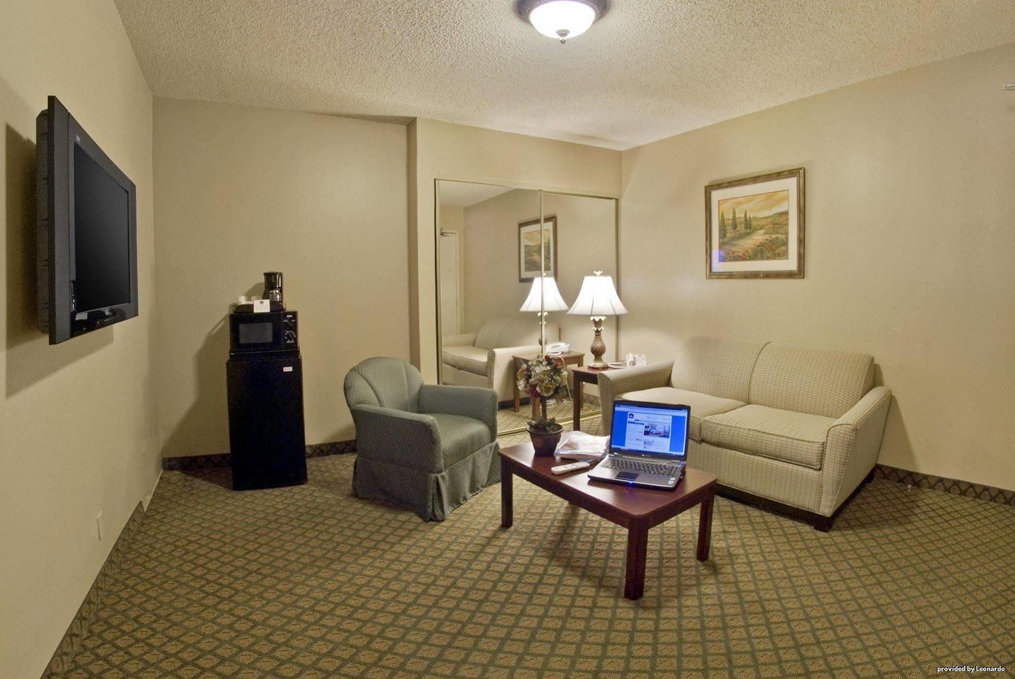Best Western Los Alamitos Inn & Suites Extérieur photo